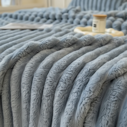 Blue Grey Throw – Texture close-up